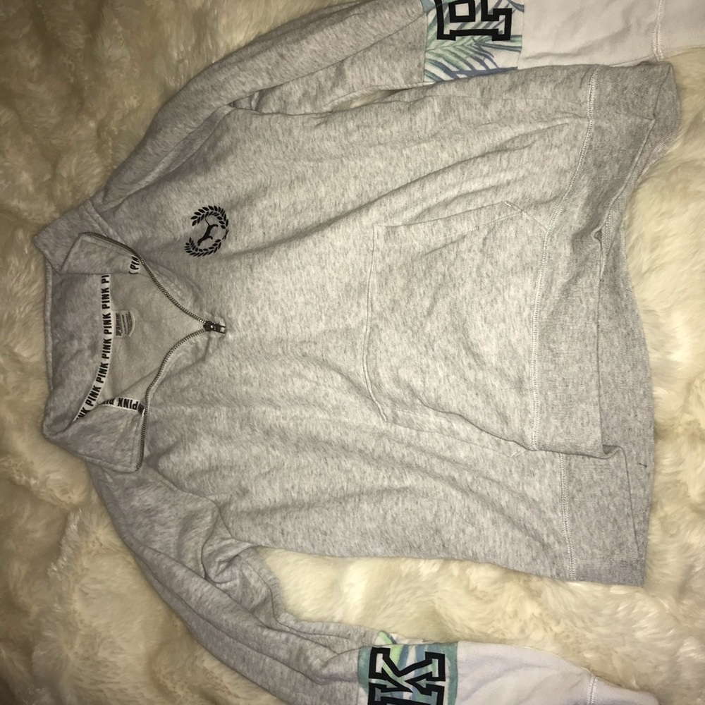 VS PINK QUARTERZIP